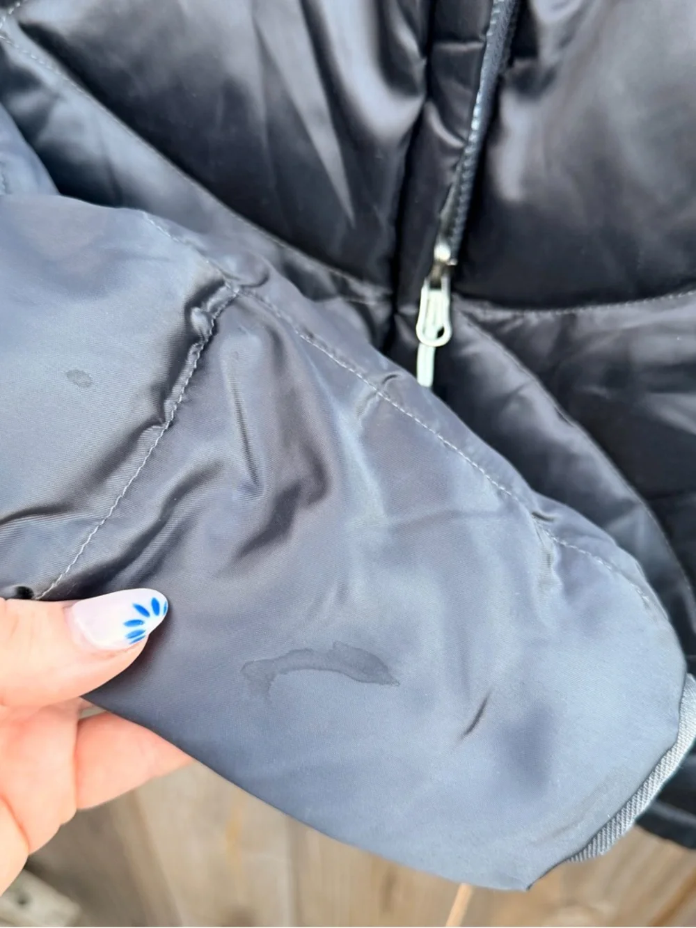 The North Face Black Quilted Puffer coat. Size small - Picture 9 of 13